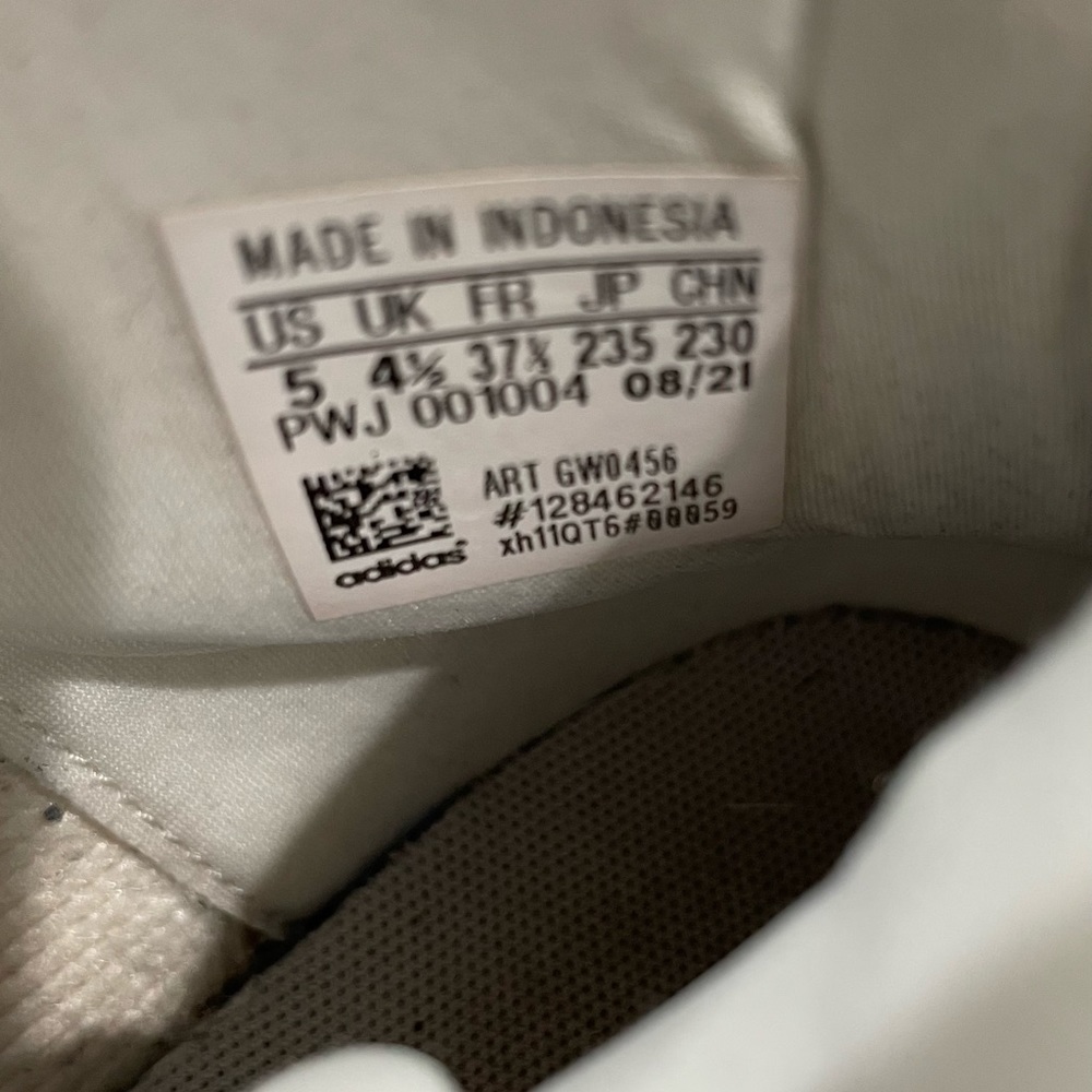 Addias - Picture 6 of 7